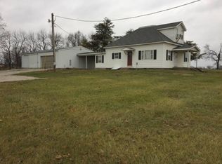 33218 S Thunder Rd, Creighton, MO 64739