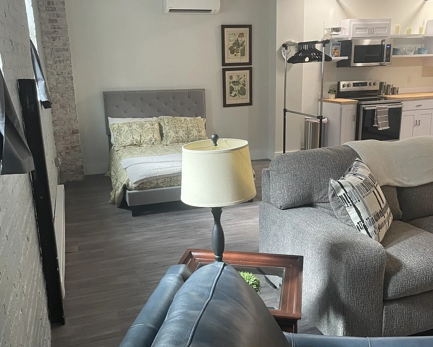 Studio, 735 sqft, $1,450 — Photo 2