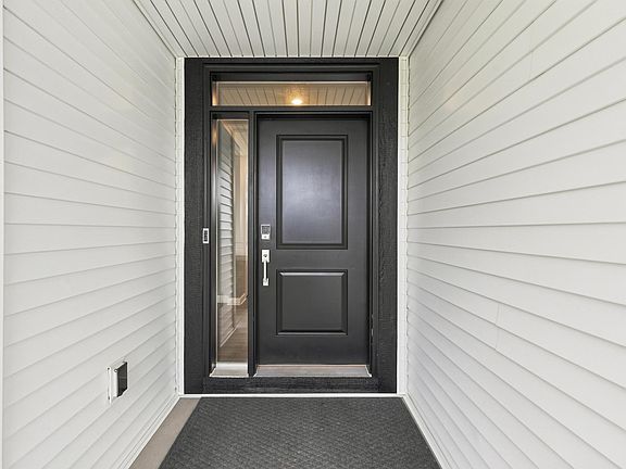 3rd image of 20481 Ginger Ct