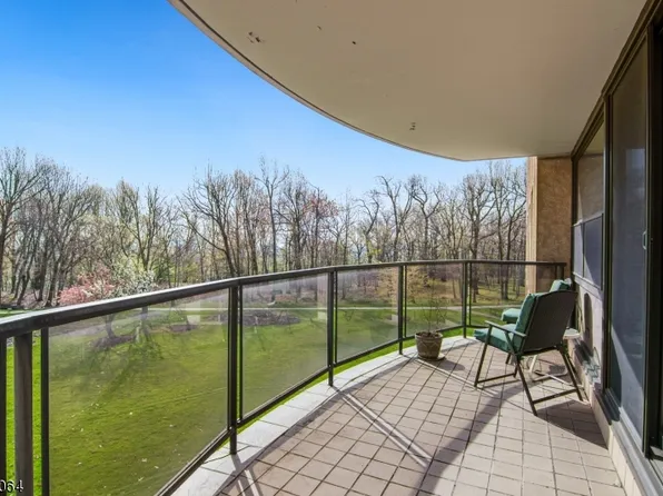 2 Claridge Dr 3NE #3NE, Verona Twp., NJ 07044