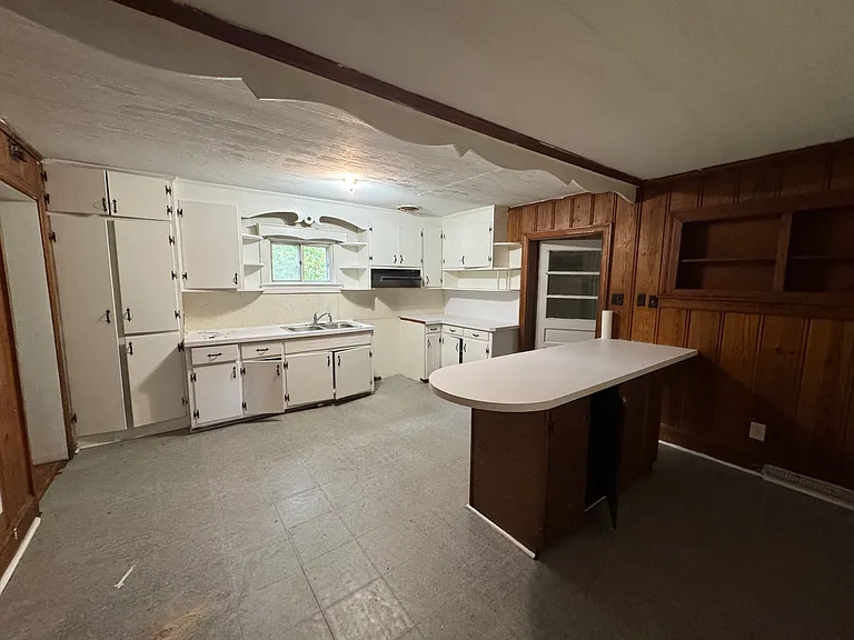 1009 Westover Ave — Photo 6