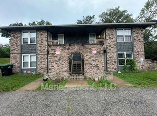 9215 E 54th Ter, Kansas City, MO 64133