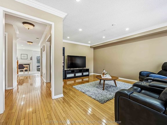 5th image of 75 James Scott Rd