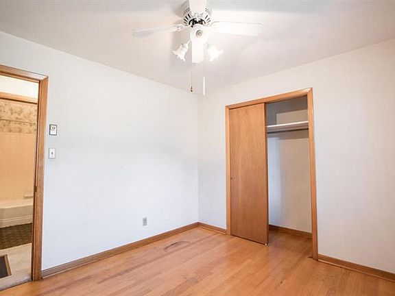 5th image of 4508 Robindale Dr