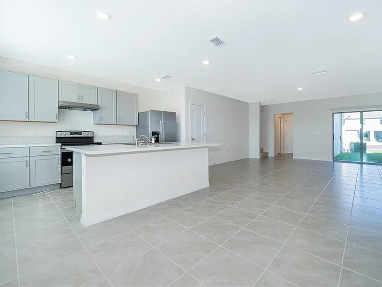 1815 Red Canyon Dr — Photo 4
