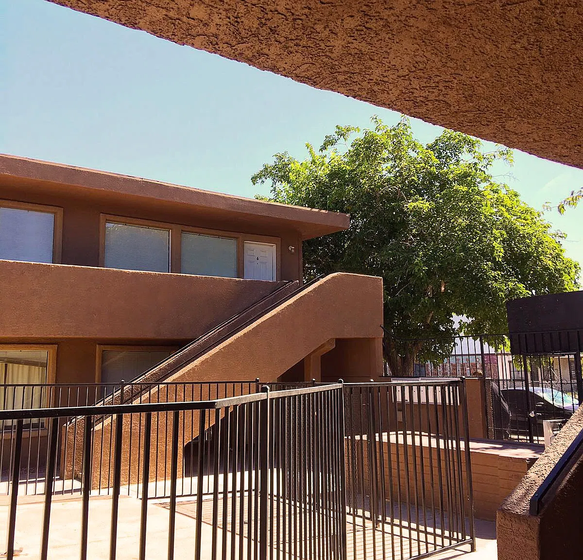 1704 Fairfield Ave — Photo 1