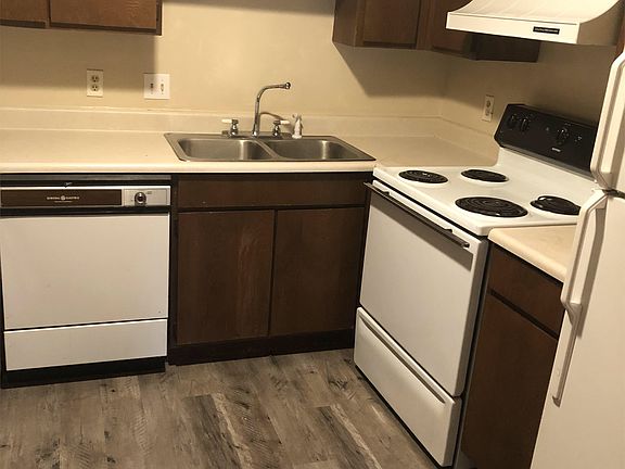 3rd image of 4323 S Olive St APT 138