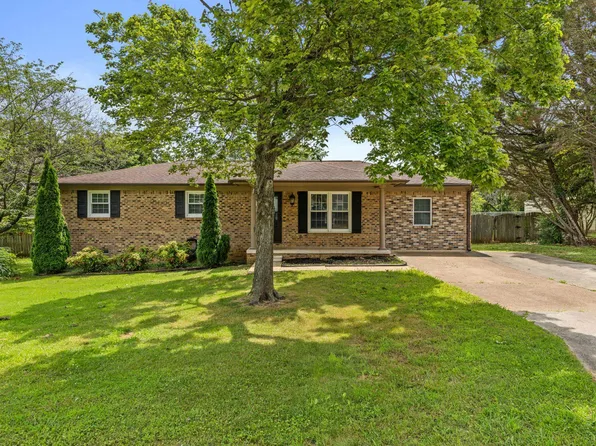 1307 Calhoun St, Tuscumbia, AL 35674