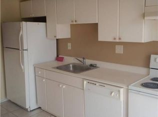 6824 NW 169th St, Hialeah, FL 33015