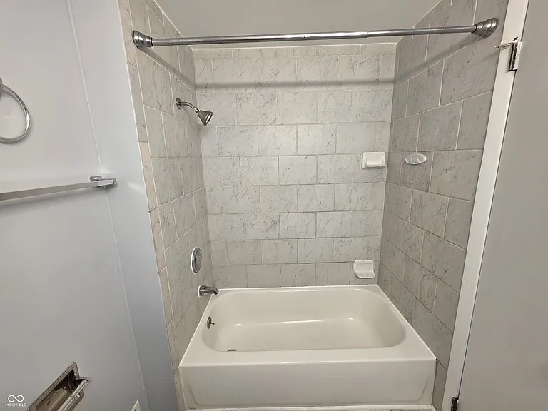 3821 Biscayne Rd — Photo 17