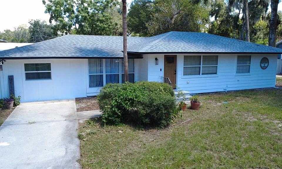1st image of 925 E 10TH AVENUE