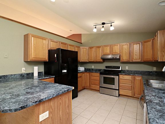 3rd image of 1385 Otter Rd