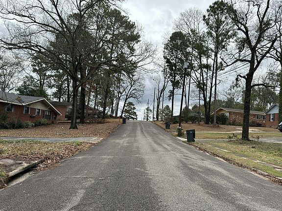 5th image of 2122 Balfour St