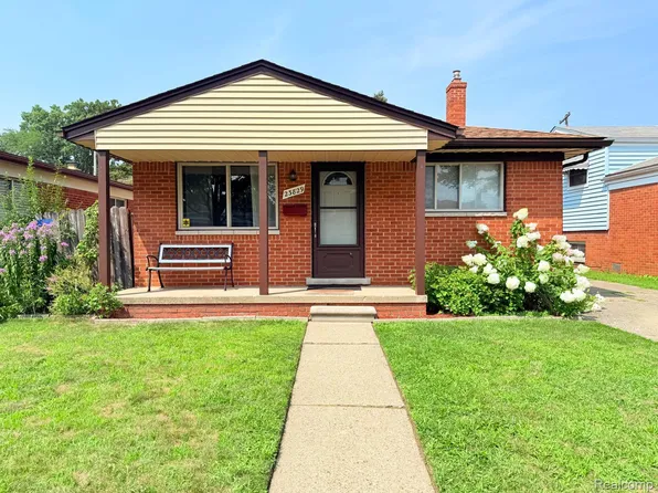 23829 Ada Ave, Warren, MI 48091