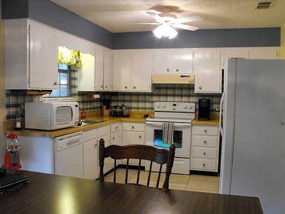 3rd image of 5537 Denargo Dr