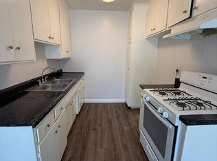 21827 Lanark St, Canoga Park, CA 91304