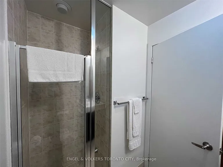 55 Bremner Blvd #3910 — Photo 16