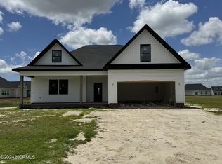 311 Spinnaker St, Elizabeth City, NC 27909