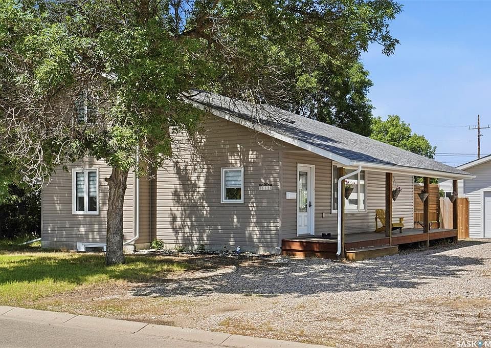 1st image of 312 3rd STREET W