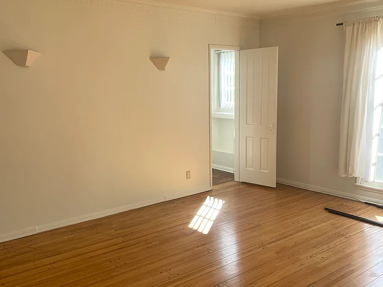 9199 W 3rd St — Photo 3