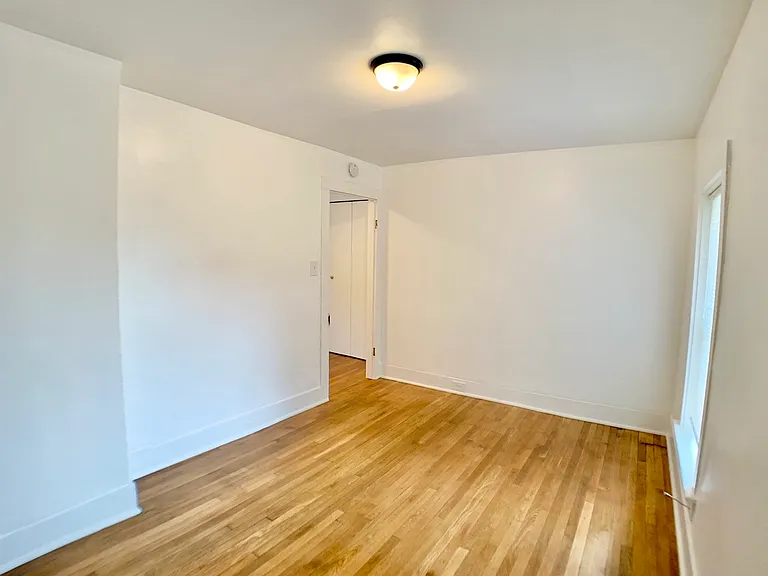 20 Galen St — Photo 16