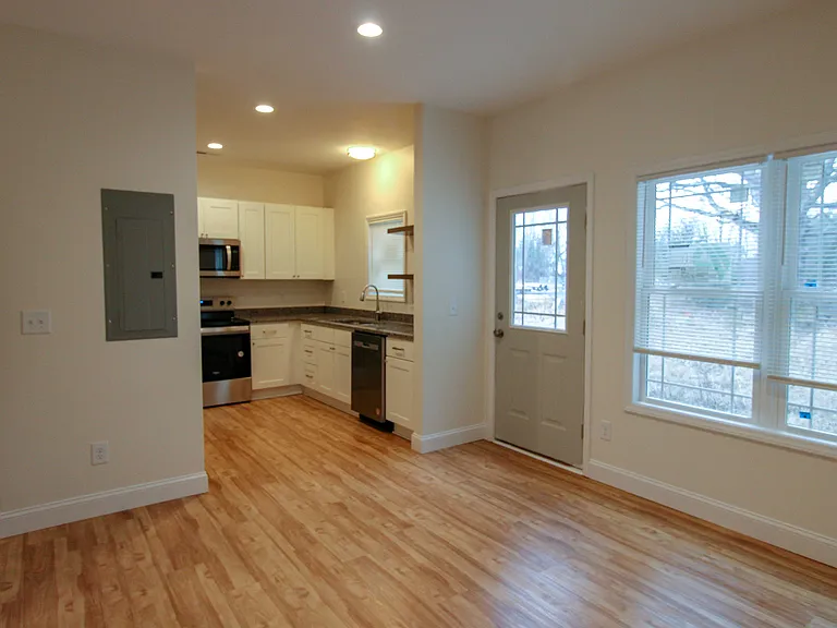 Midway Townhome — Photo 42