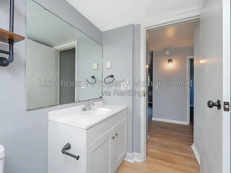 1832 Winton Ave #202 — Photo 13