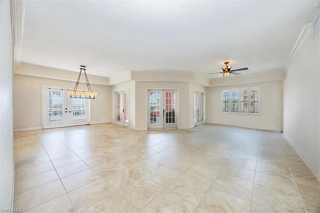 3 bed, 2.5 bath, 2504 sqft, $12,000 — Photo 2
