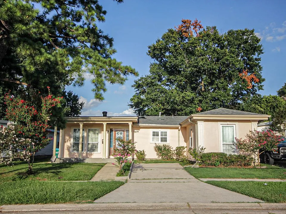 3816 Delaware Ave