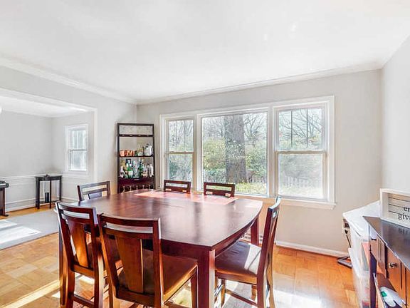 5th image of 3901 Lavaine Ct