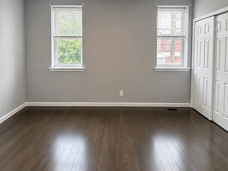 2134 Wharton St — Photo 32