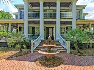 366 Royal Assembly Dr, Charleston, SC 29492