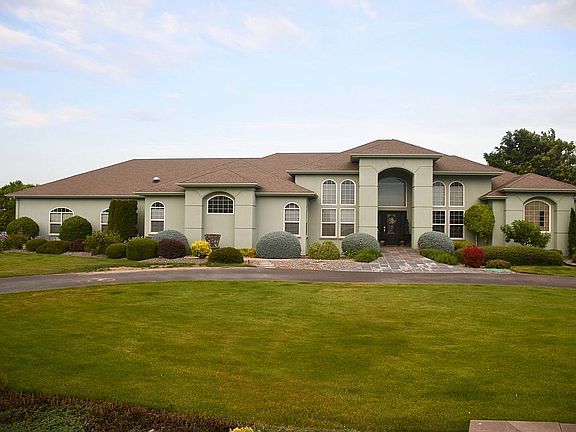 3rd image of 158 Ledgestone Dr