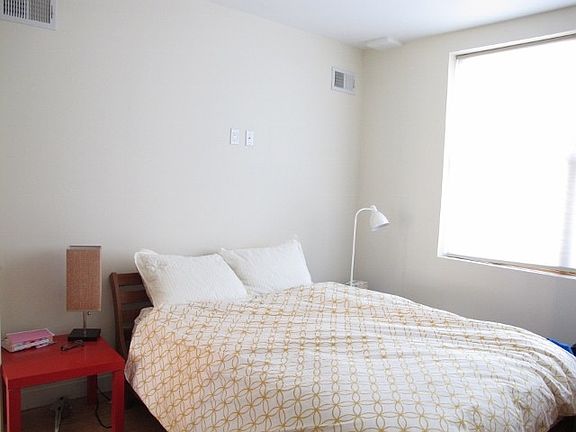 5th image of 297 Columbia St APT 1