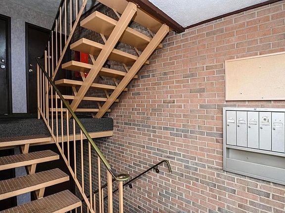 5th image of 355 Grand Ave Unit 202
