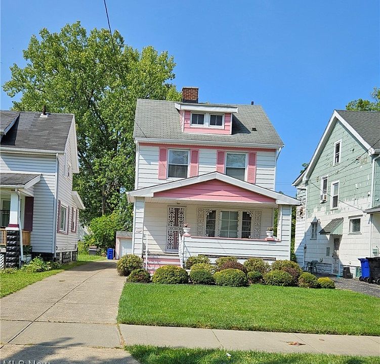 1st image of 3210 E 119th St