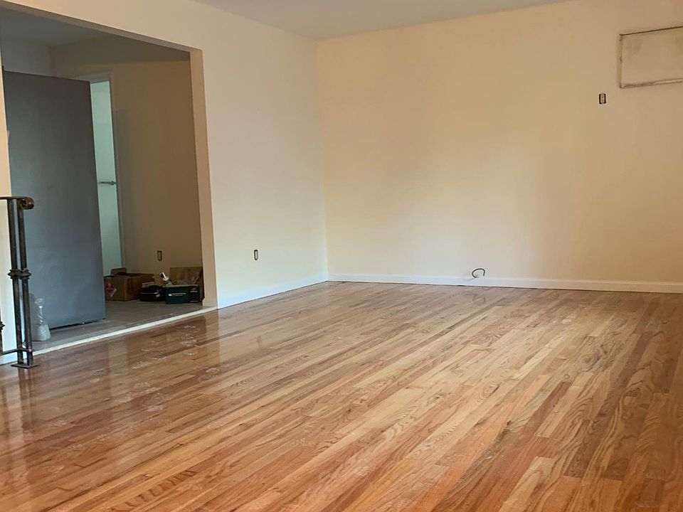 1st image of 49-22 Browvale Ln #1