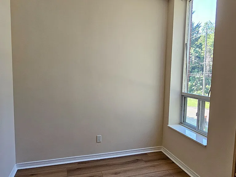 451 Rosewell Ave #202 — Photo 23