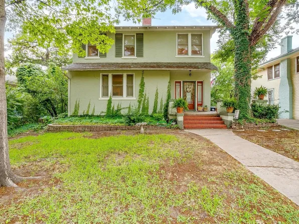 711 W Oak St, Denton, TX 76201