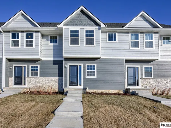 4571 Leawood Ct, Papillion, NE 68133