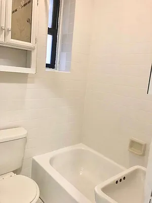 Rented by Avenues Real Estate | media 4