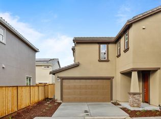 2130 Gladiola Dr, Hollister, CA