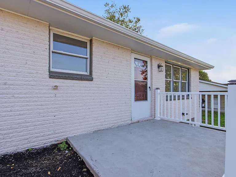 29 Janyce Dr — Photo 3