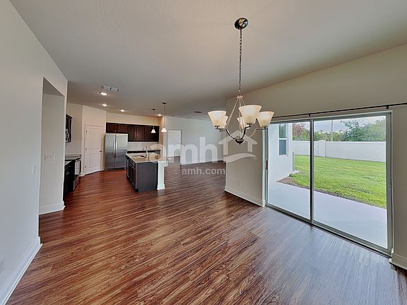5th image of 824 Heavenly Dr