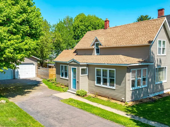 237 Kearsarge St, Laurium, MI 49913