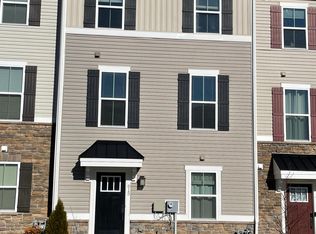 615 Holywell Dr, Malvern, PA 19355