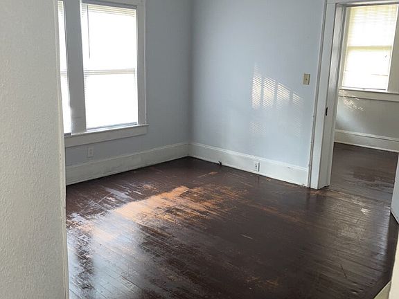 2nd image of 501C Twin Dr