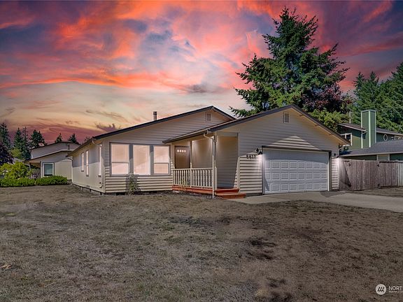 3rd image of 9412 4th Avenue NE