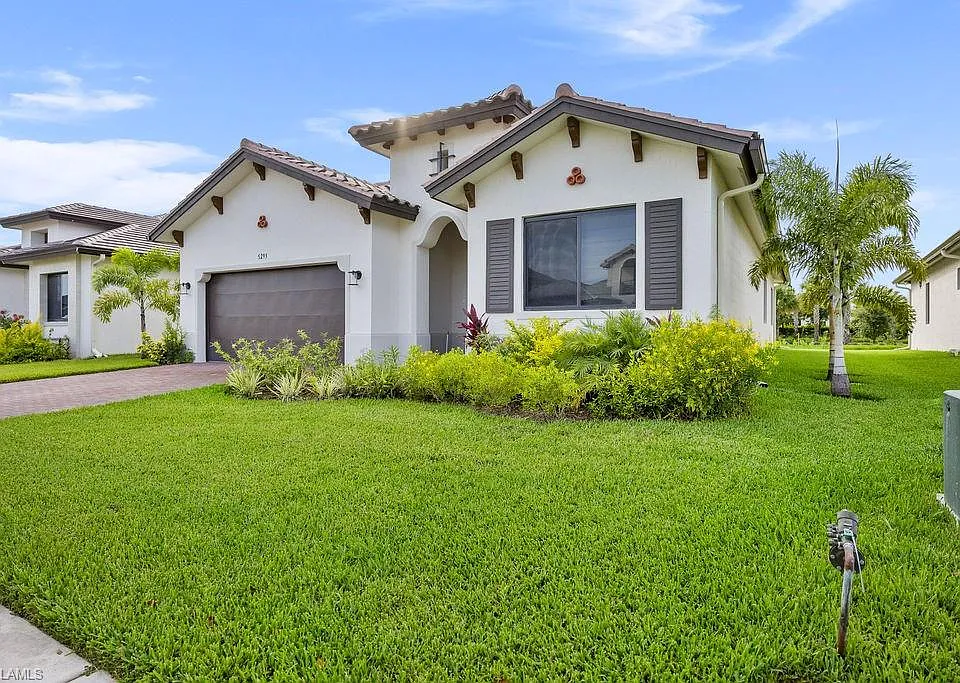 5293 Marano Dr