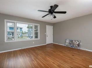 1815 Cody St, Bettendorf, IA